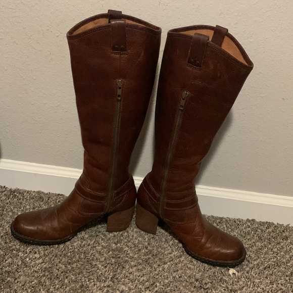 Boots by Born - Picture 3 of 7